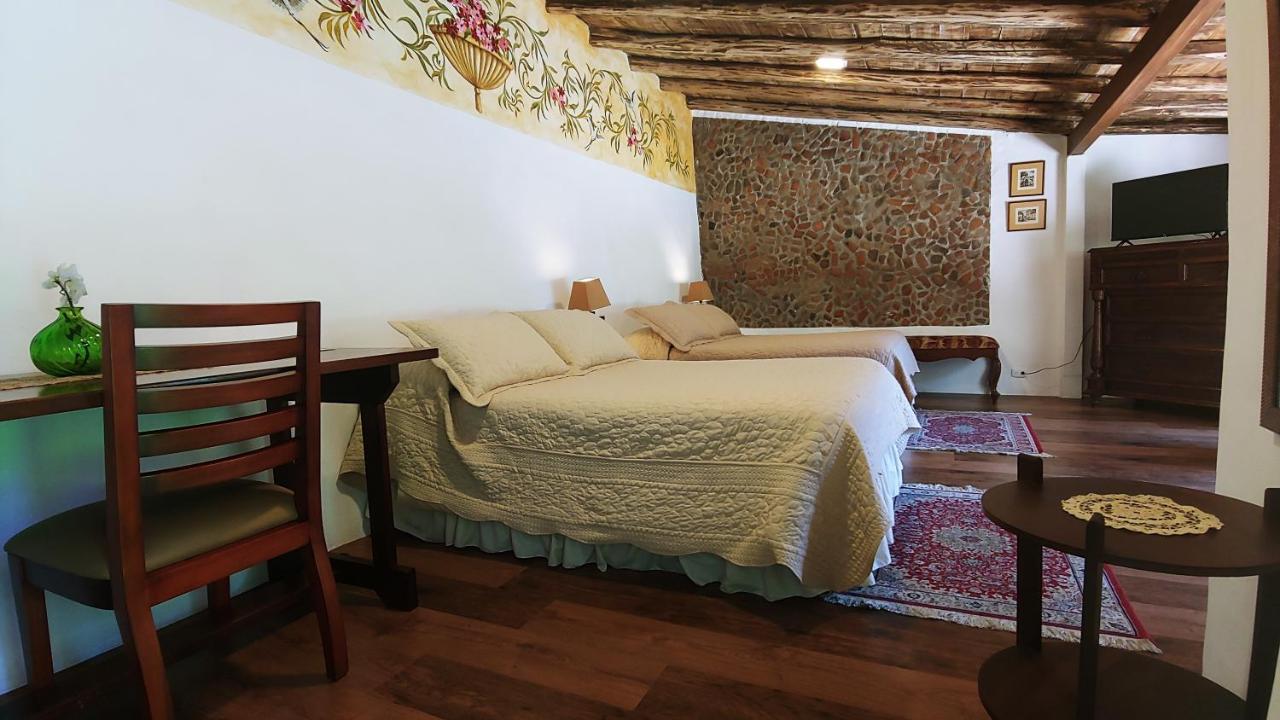 Hotel Boutique Casa Montalvo Куэнка Экстерьер фото