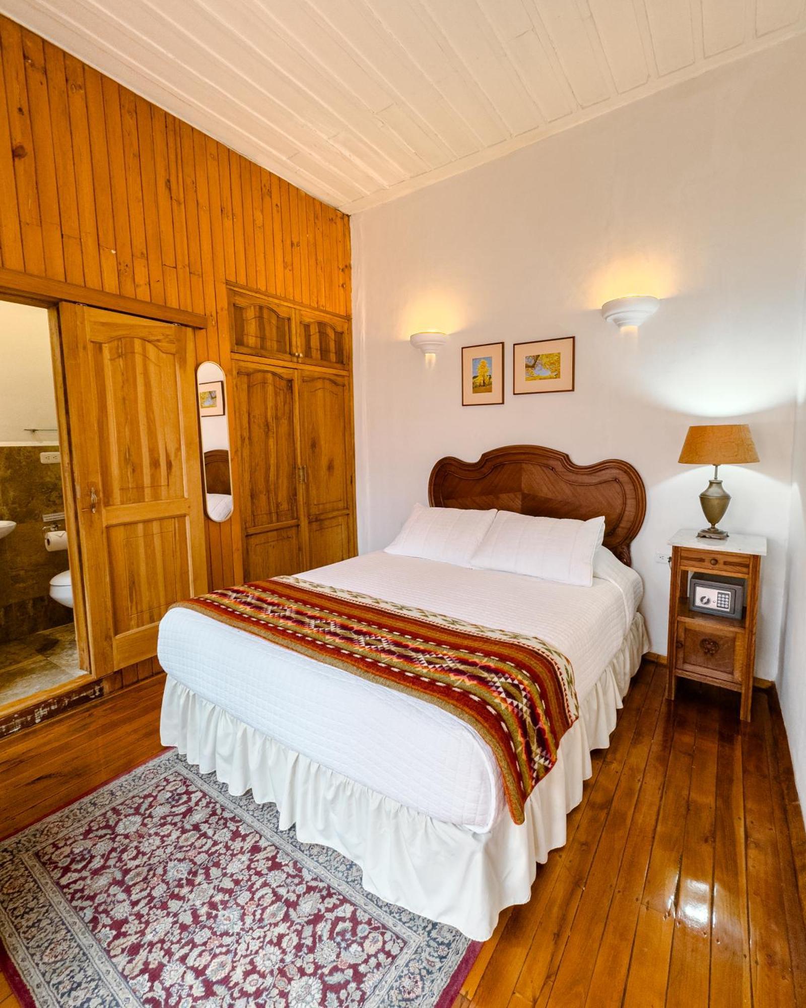 Hotel Boutique Casa Montalvo Куэнка Экстерьер фото