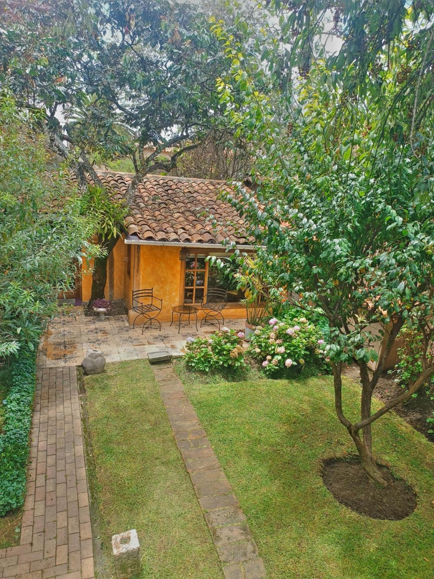Hotel Boutique Casa Montalvo Куэнка Экстерьер фото